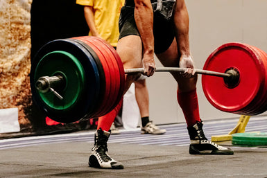 Powerlifting vs Weightlifting: A Complete Guide